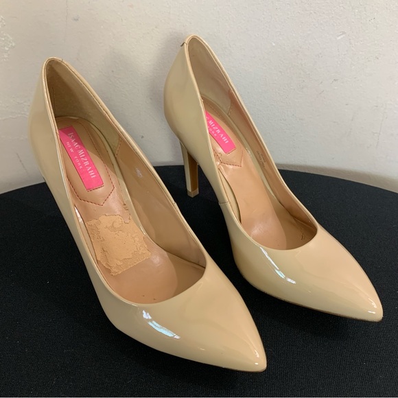 NEW! Women's ISAAC MIZRAHI Nude BEIGE Patent Leather ISLAMIS Spike Heel PUMPS  6 - Picture 2 of 6
